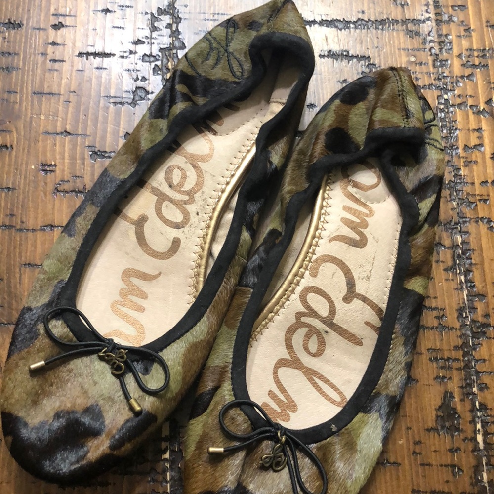 Army print flats